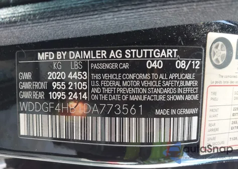 2013 Mercedes-Benz C 250 Luxury/Sport z USA, uszkodzony, nr VIN WDDGF4HB1DA773561